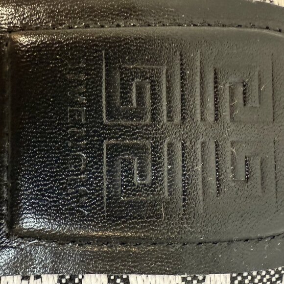 Givenchy 4G Jacquard Canvas Slide Sandal Current Collection - Picture 4 of 12